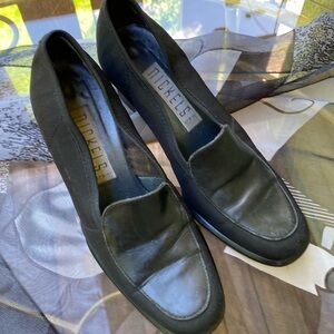 Vintage Nickels Women’s Black Heels